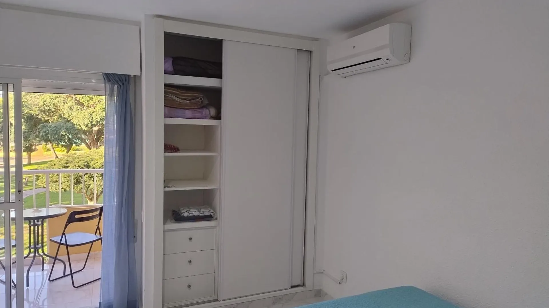 El Estudio De Nahuel Benalmádena Spagna